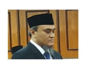 kaki legis