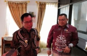 bupati dan robby bayar pjk