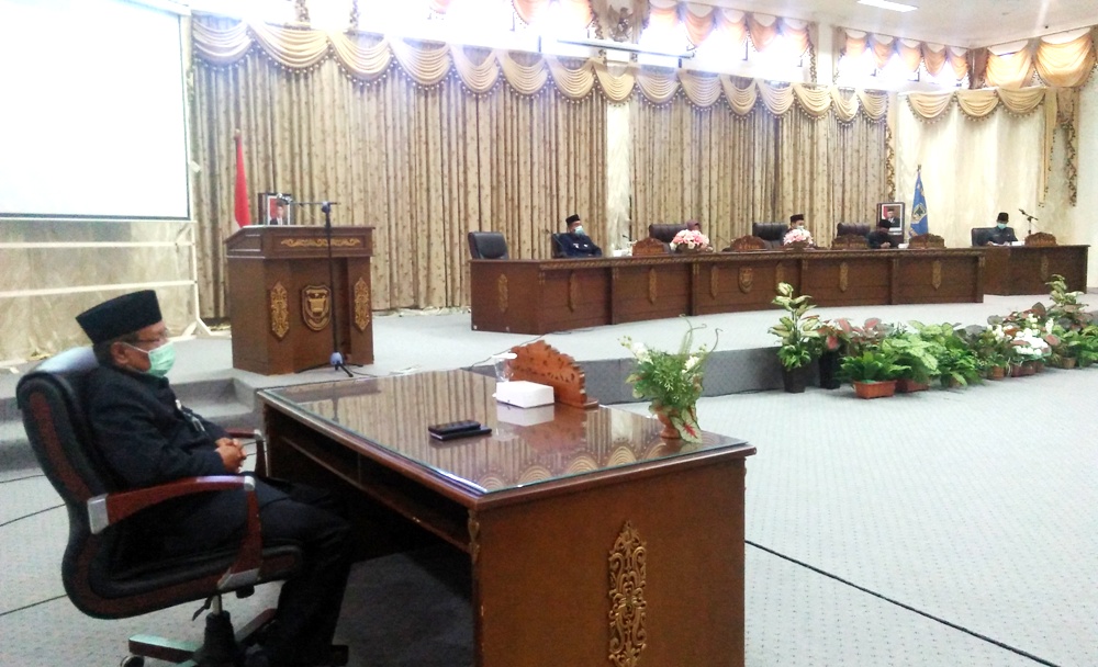 PARIPURNA DPRD PANDANGAN FRAKSI.