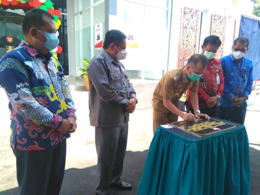 Bupati tandatangani prasasti