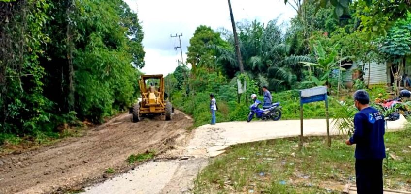 PENANGANAN JALAN TRINSING..