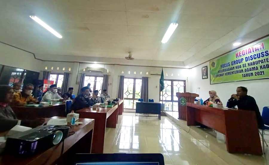 SAMPAIKAN MATERI