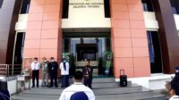 KETUA PTA PALANGKA RAYA PIMPIN APEL.