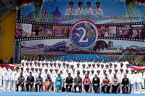 FOTO BERSAMA BUPATI