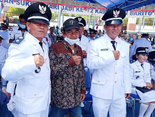 KEPALA DESA YANG BARU DILANTIK.
