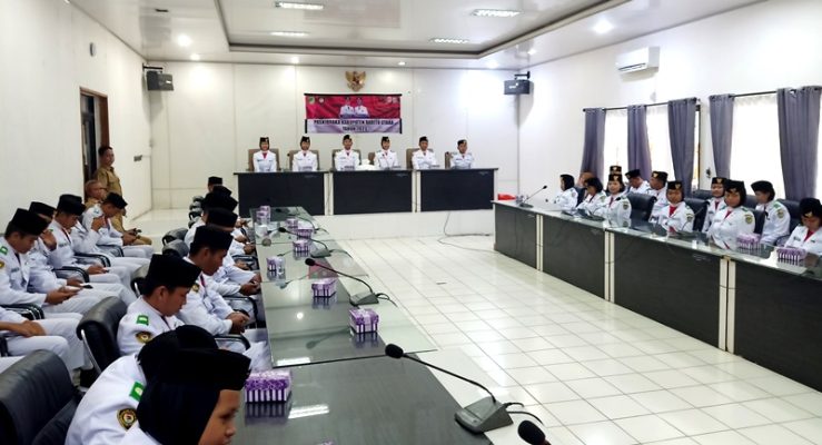 IKUTI PEMBEKALAN IDIOLOGI PANCASILA.