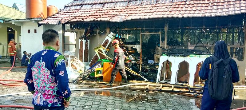 GUDANG DISDIK TERBAKAR