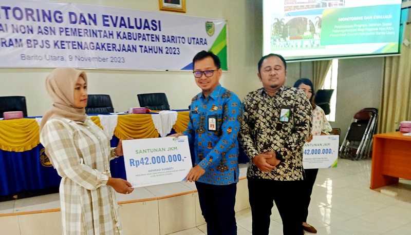 SERAHKAN SANTUNAN JKM.