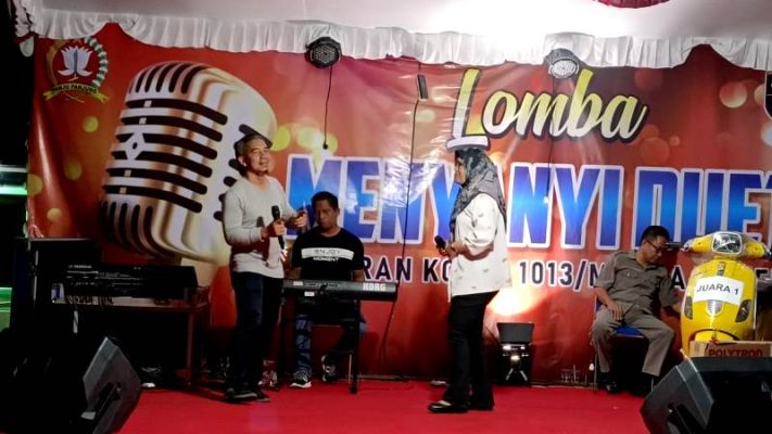 LOMBA MENYANYI DUET.