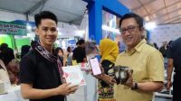 Taufik di Booth