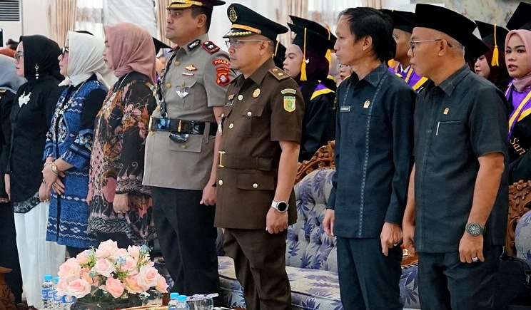 WISUDA KE XIV STIE MUARA TEWEH....