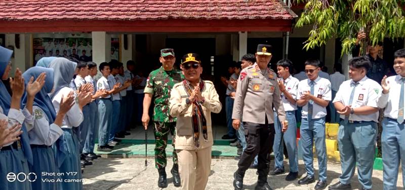 KUNJUNGI SMA NEGERI 1 MTW..